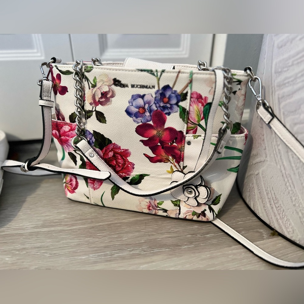 Dana Buchanan Medium Size Purse
